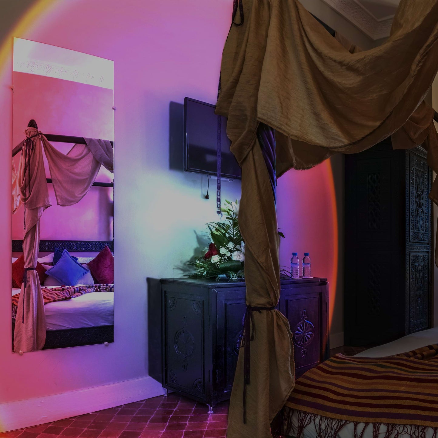 Rainbow lamp Gleamo night light projector for home decor